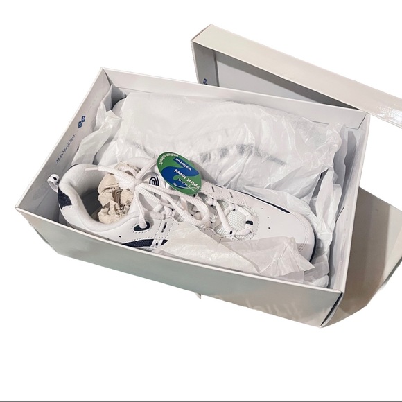 NIB Easy Spirit Romy White Navy Leather Walking Running Shoes 7W - Picture 4 of 7
